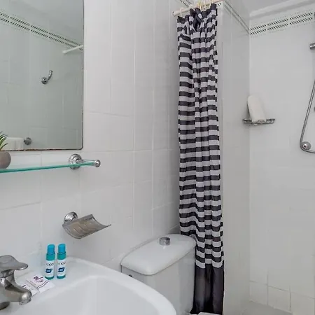 Coastal Escape/family-friendly 2-br With Seaview *