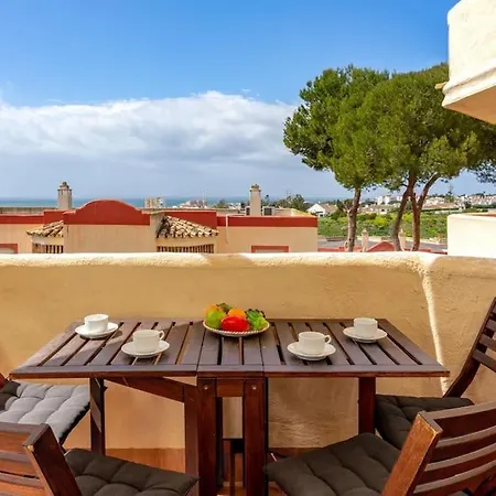 Coastal Escape/family-friendly 2-br With Seaview Mijas