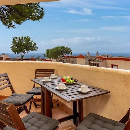 Apartment Coastal Escape/family-friendly 2-br With Seaview Mijas